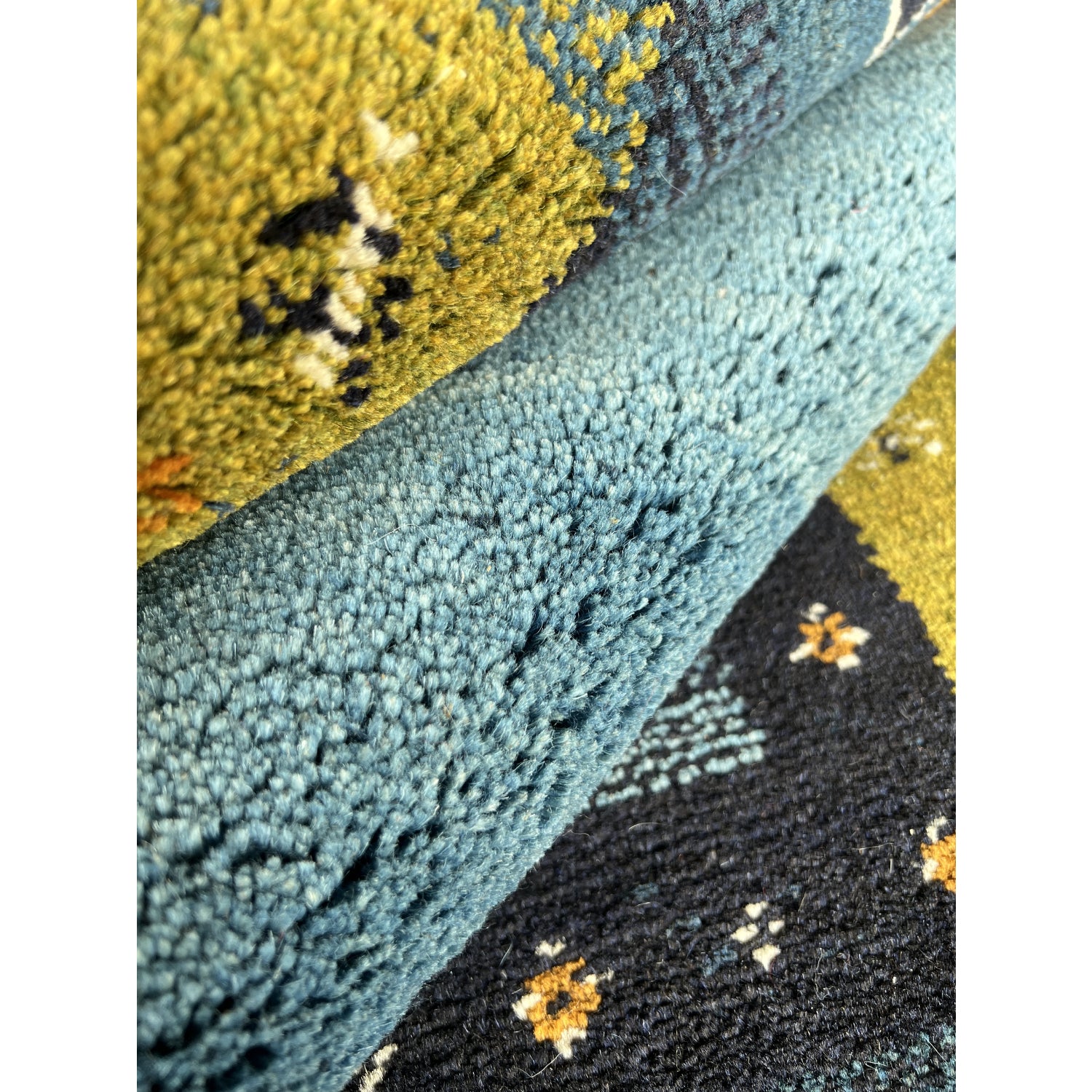 Tappeto Gabbeh Ghashgai 196 X 150 Cm Tappeto Gabbeh Ghashgai 196 X 150 Cm