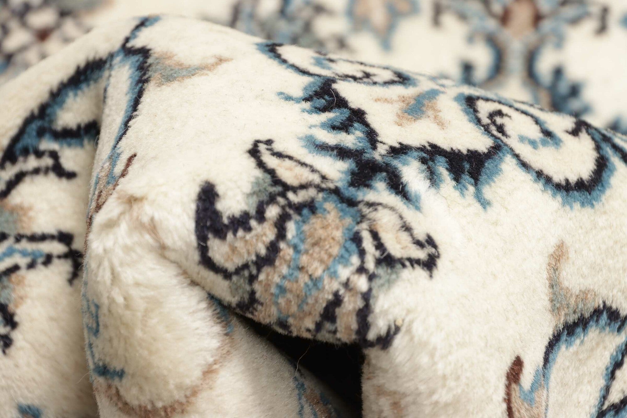 Tappeto Nain 136 X 85 cm