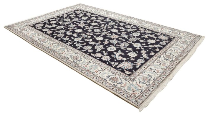Tappeto Nain 307 X 202 Cm